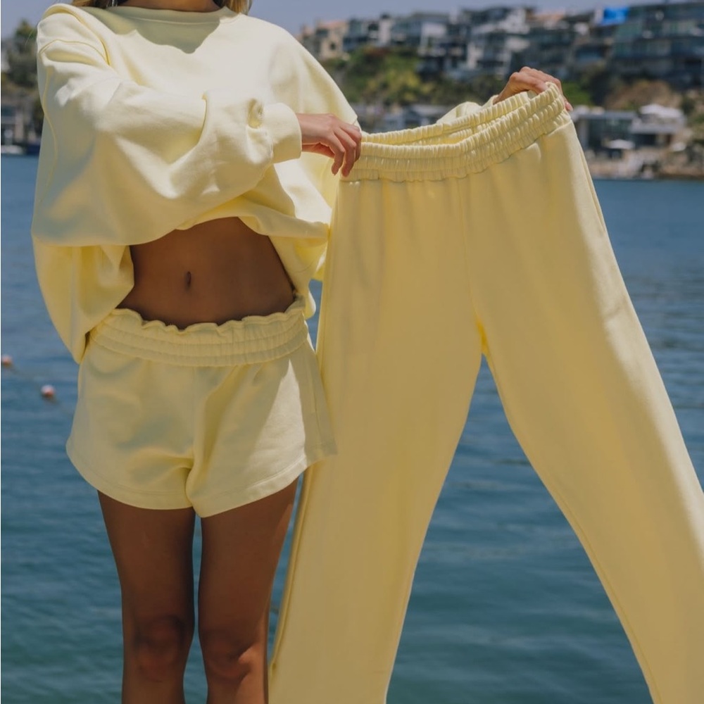 Daily Drills Yellow Sweatshirt & Pants Set